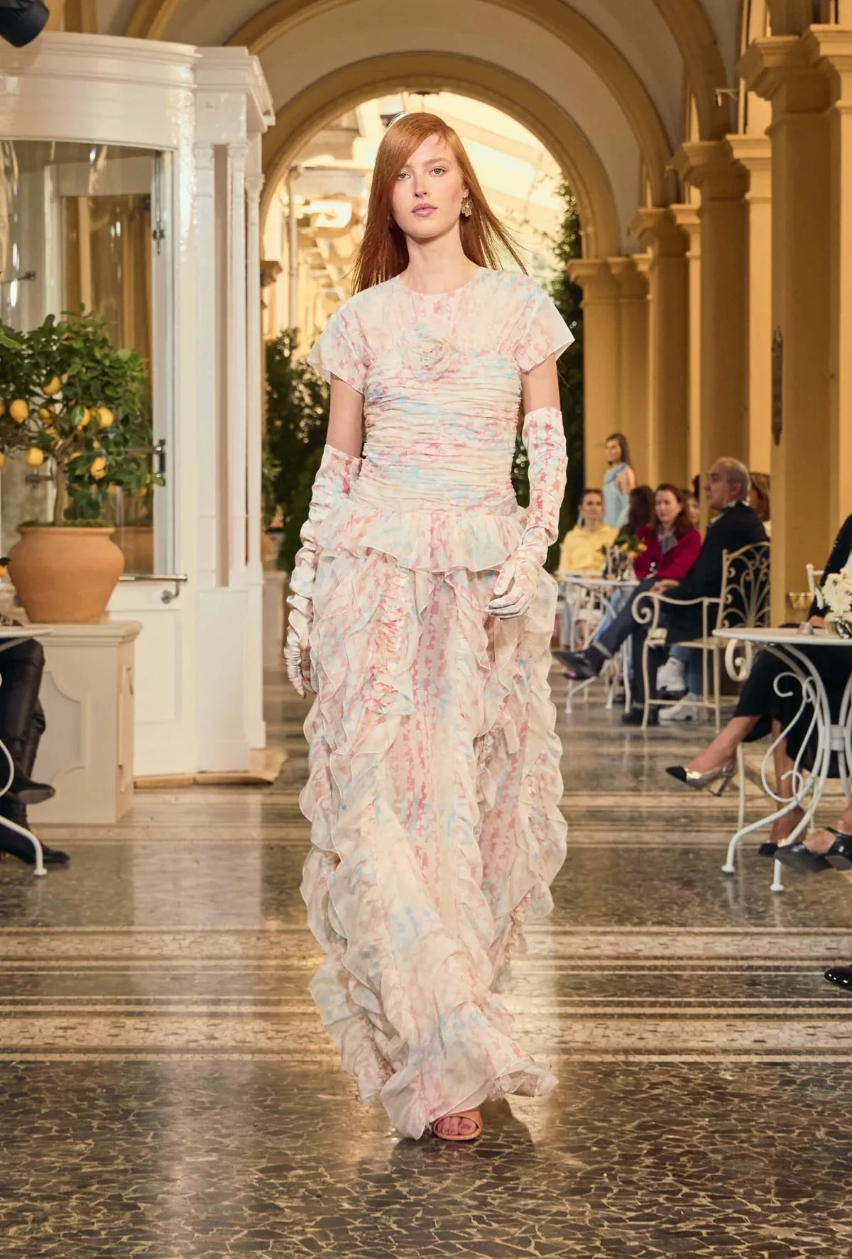 Bộ sưu tập Chanel Cruise 2026 tôn vinh vẻ đẹp sang trọng của phong cách sống dolce vita