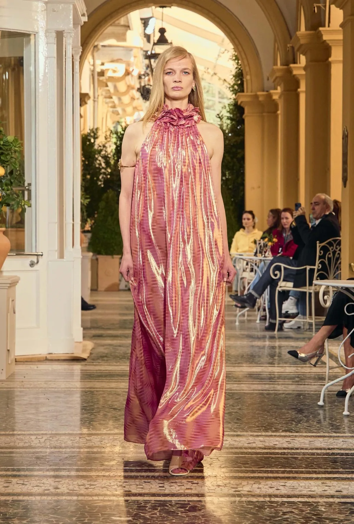 Bộ sưu tập Chanel Cruise 2026 tôn vinh vẻ đẹp sang trọng của phong cách sống dolce vita