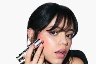 Jenna Ortega trở thành đại sứ toàn cầu cho dòng trang điểm của Dior