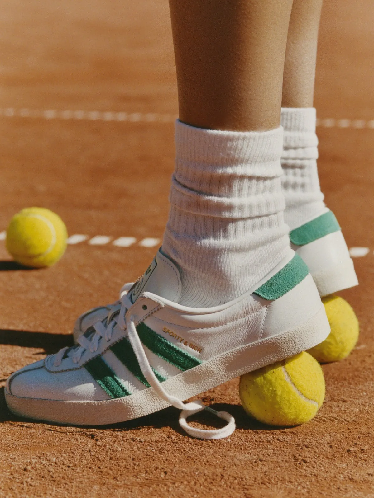 Sporty & Rich kết hợp adidas Originals ra mắt bộ sưu tập tennis cổ điển mới