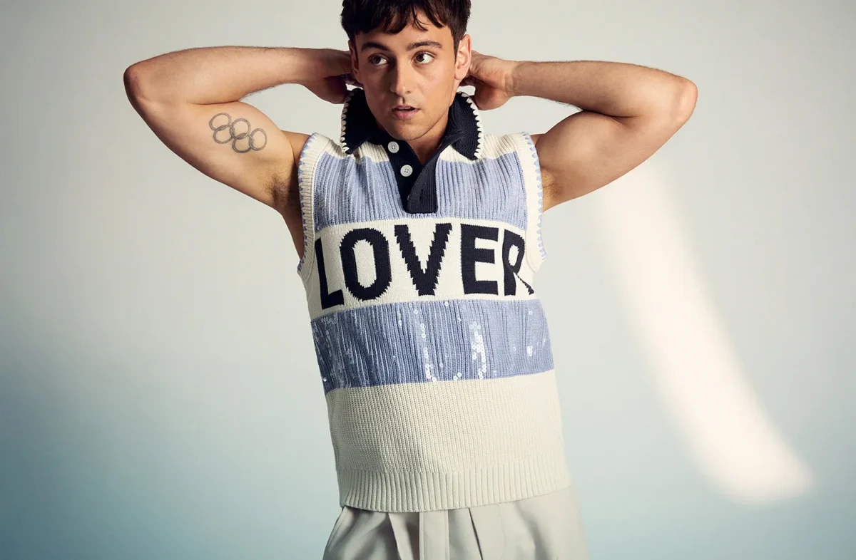 Tom Daley hợp tác cùng Reiss trong bộ sưu tập đặc biệt cho Tháng Tự hào 2025