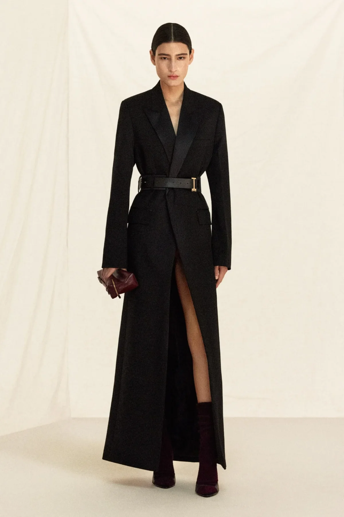 Victoria Beckham Resort 2026: Trở lại New York, nguồn cảm hứng từ hội họa và sự bất ngờ