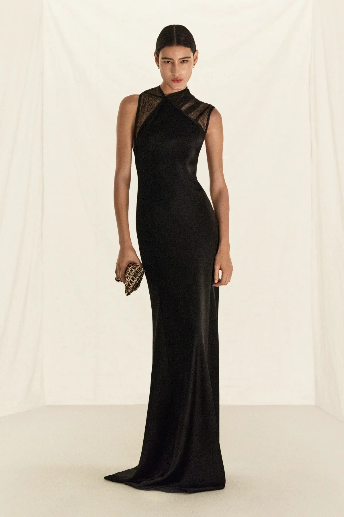 Victoria Beckham Resort 2026: Trở lại New York, nguồn cảm hứng từ hội họa và sự bất ngờ