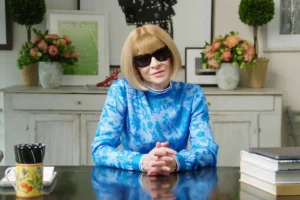 Anna Wintour rời khỏi vị trí Tổng biên tập của Vogue US sau 37 năm