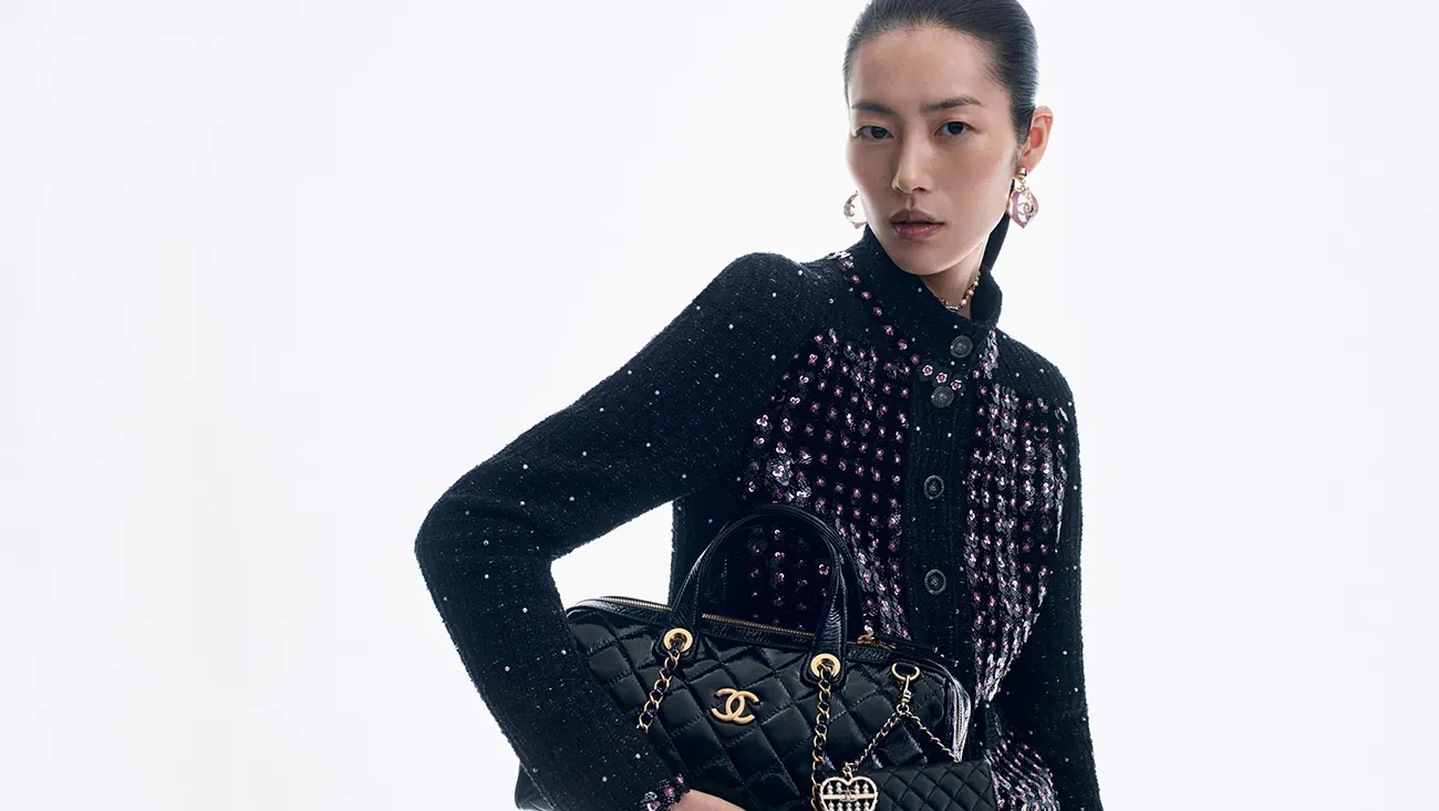 Chiến dịch quảng cáo Chanel Métiers d'Art 2024/2025: Cuộc gặp gỡ văn hóa giữa Paris và Hàng Châu Chiến dịch quảng cáo Chanel Métiers d'Art 2024/2025: Cuộc gặp gỡ văn hóa giữa Paris và Hàng Châu