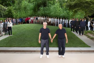 Giorgio Armani sẽ vắng mặt trong phần chào kết show tại Tuần lễ Thời trang nam Milan Xuân-Hè 2026