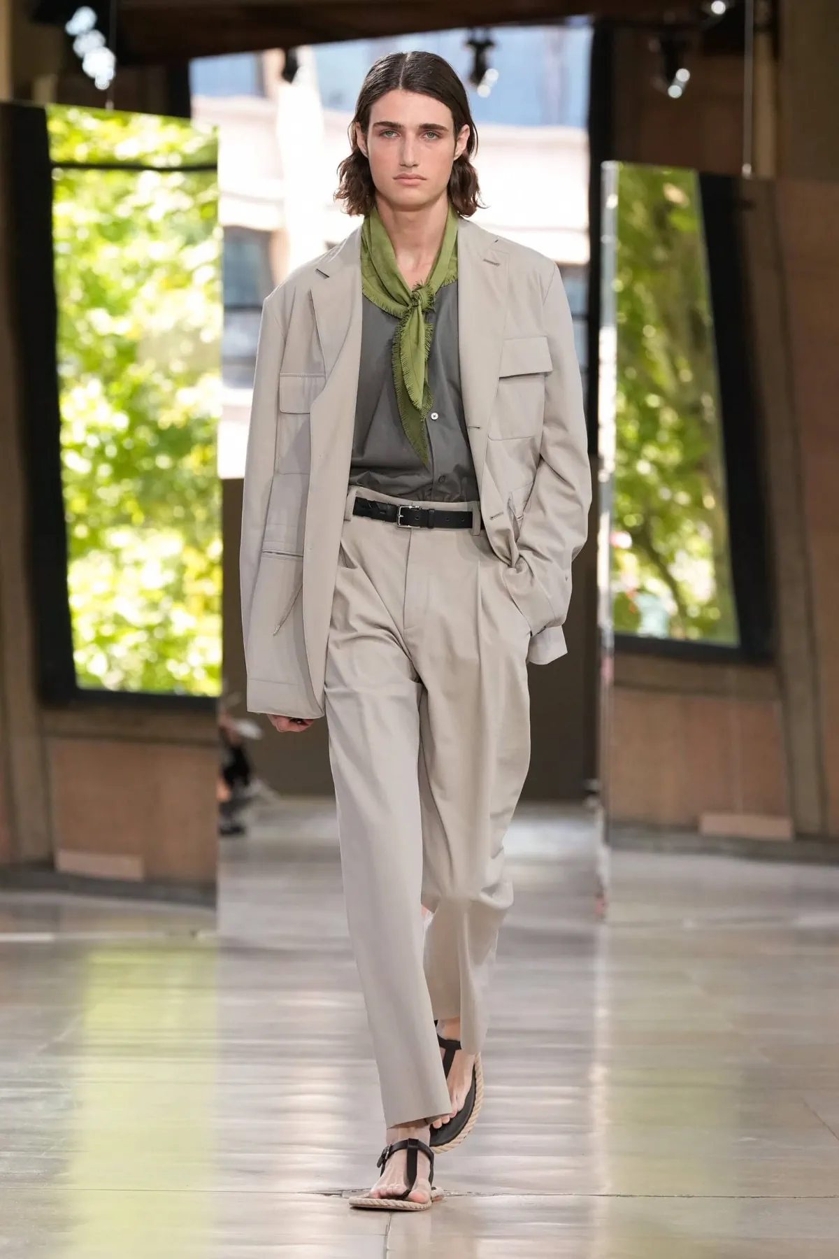 BST nam Hermès Xuân/Hè 2026
