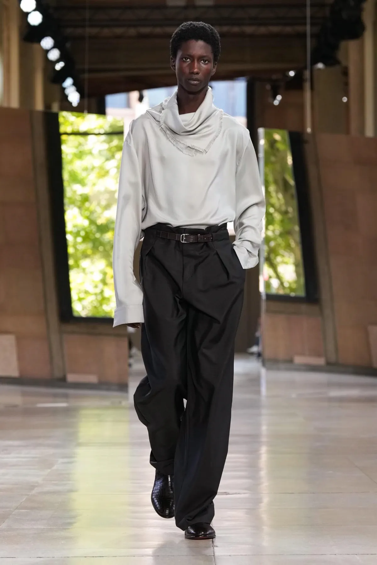 BST nam Hermès Xuân/Hè 2026