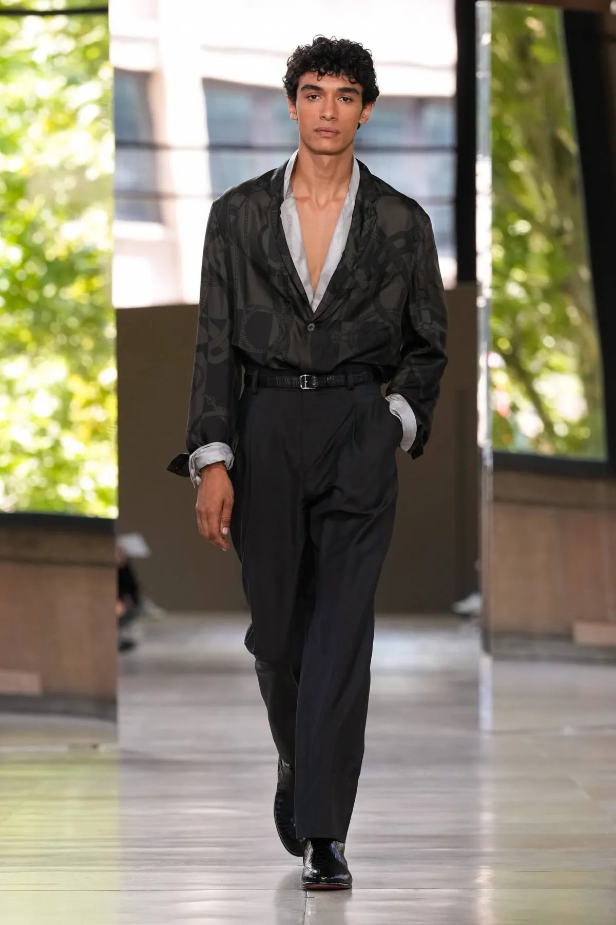 BST nam Hermès Xuân/Hè 2026