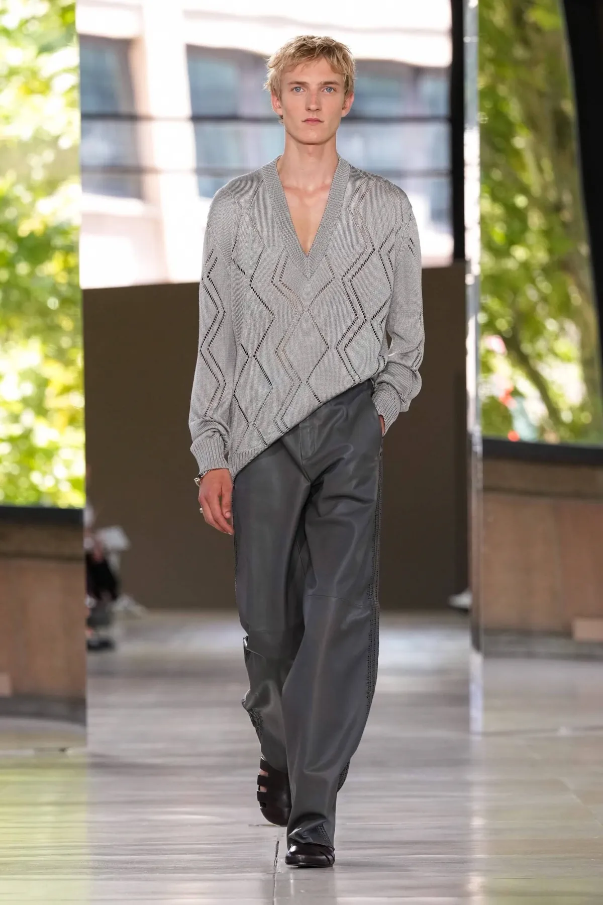 BST nam Hermès Xuân/Hè 2026