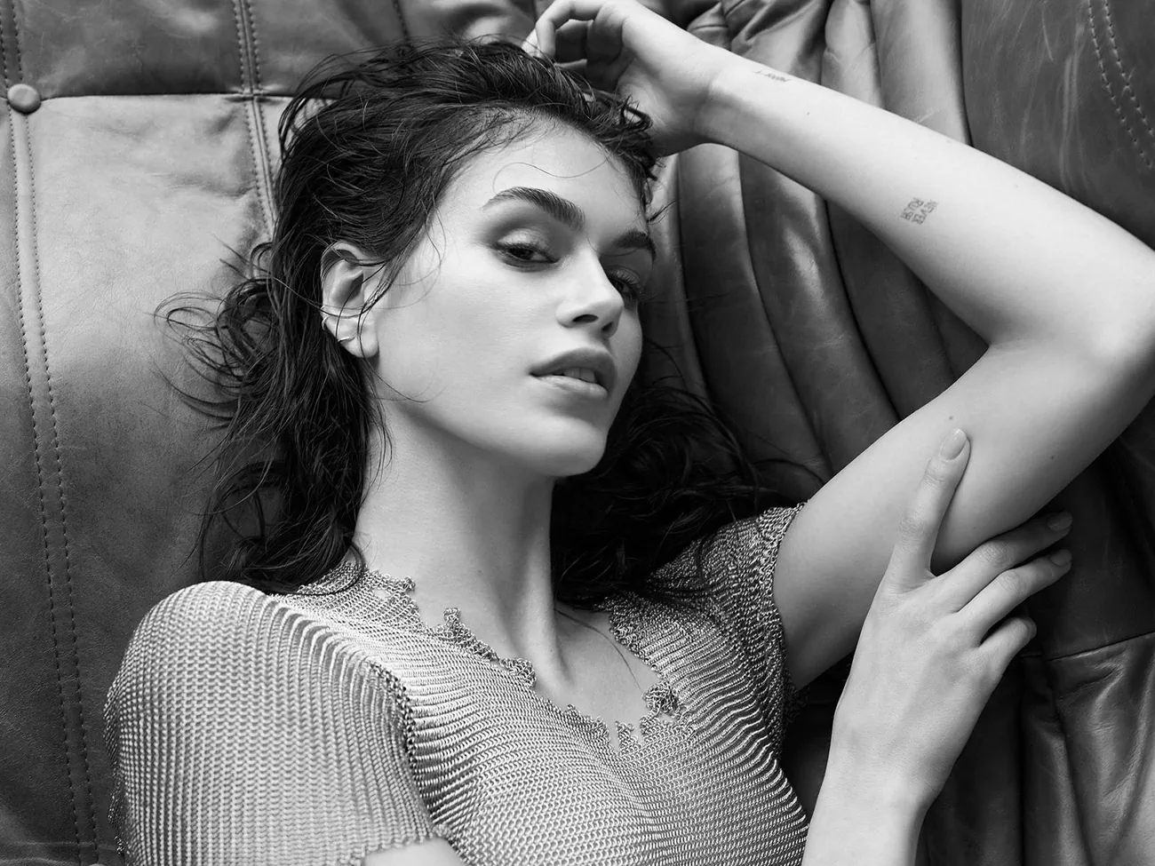 Vogue Tây Ban Nha 06/2025: Kaia Gerber chụp bởi Amy Troost Vogue Tây Ban Nha 06/2025: Kaia Gerber chụp bởi Amy Troost