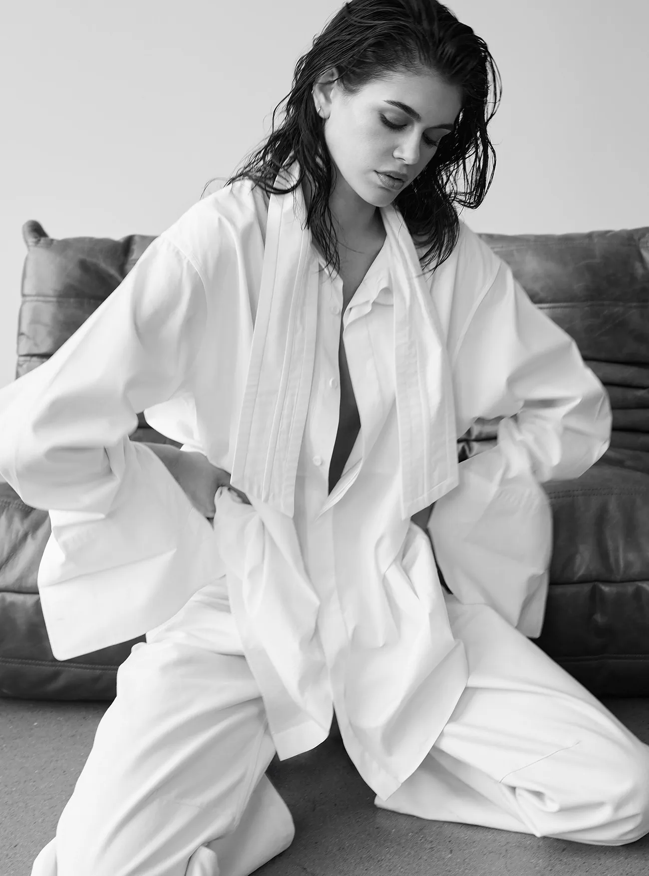 Vogue Tây Ban Nha 06/2025: Kaia Gerber chụp bởi Amy Troost Vogue Tây Ban Nha 06/2025: Kaia Gerber chụp bởi Amy Troost