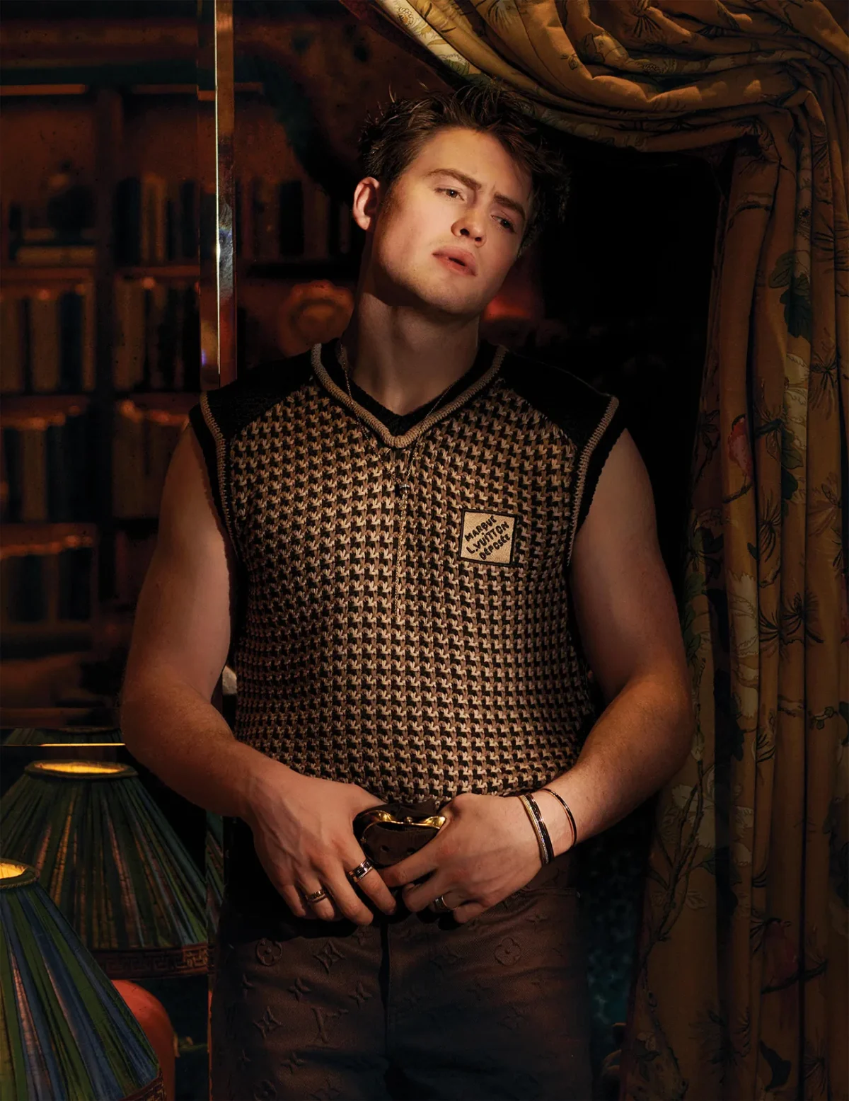 Flaunt Magazine Issue 197: Kit Connor chụp bởi Damian Foxe
