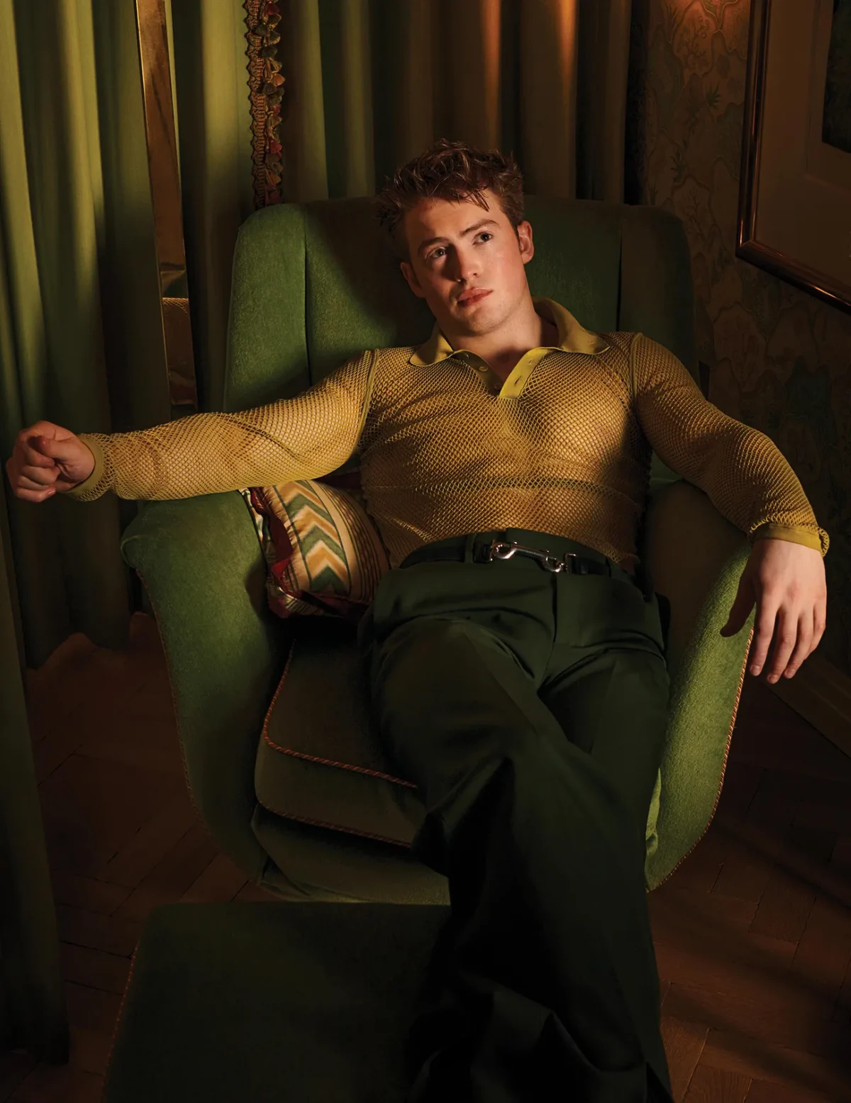 Flaunt Magazine Issue 197: Kit Connor chụp bởi Damian Foxe