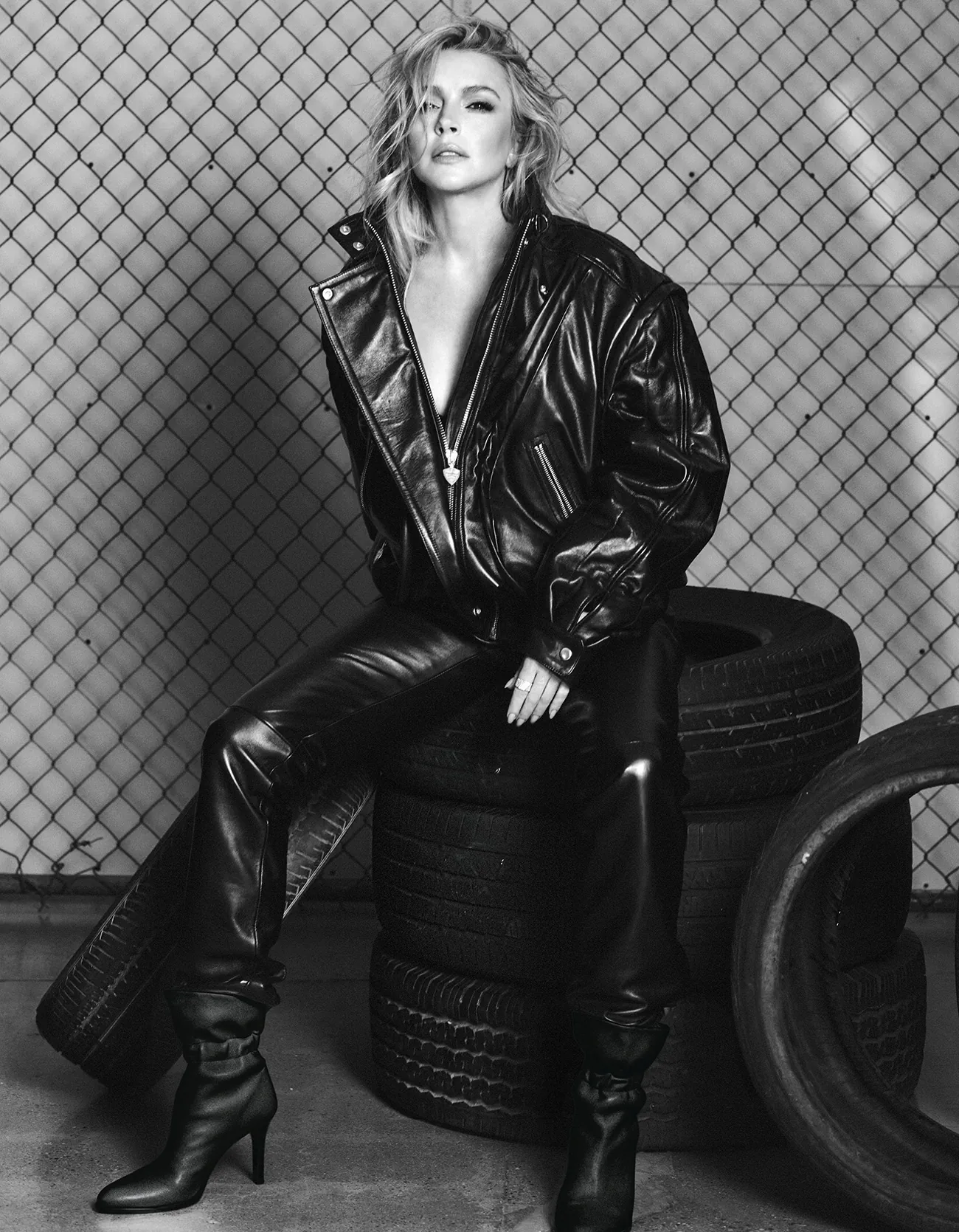 Elle US Hè 2025: Lindsay Lohan chụp bởi Chris Colls