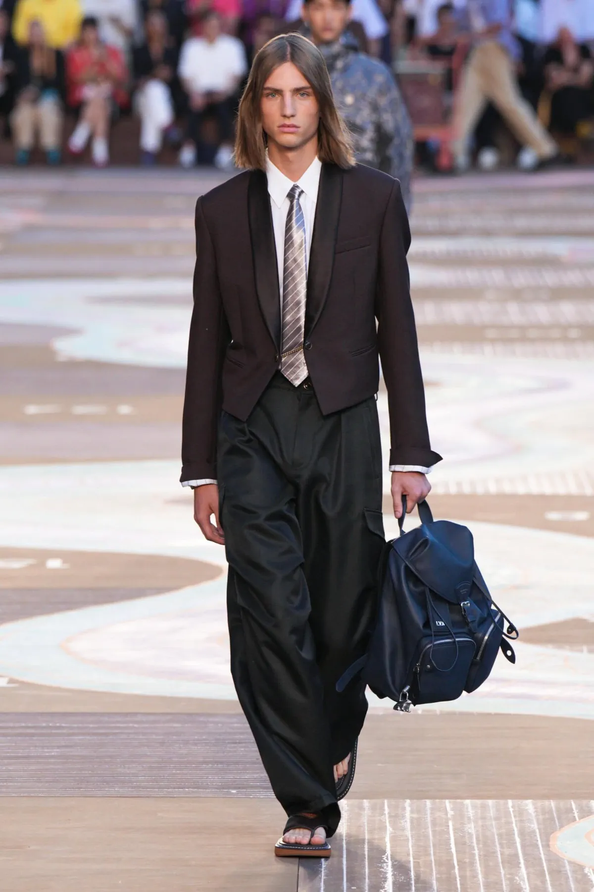 BST nam Louis Vuitton Xuân/Hè 2026