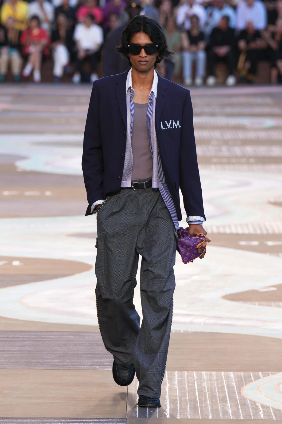 BST nam Louis Vuitton Xuân/Hè 2026