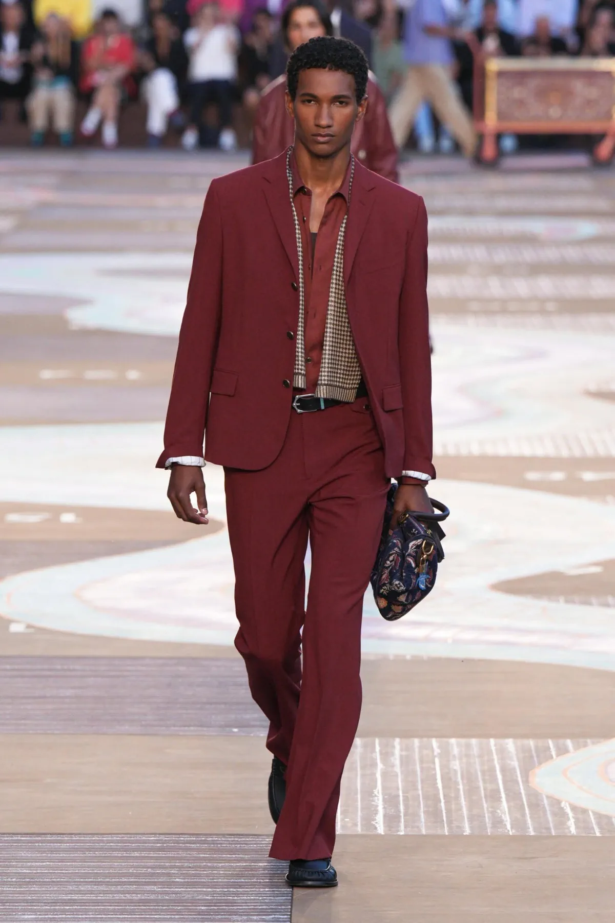 BST nam Louis Vuitton Xuân/Hè 2026