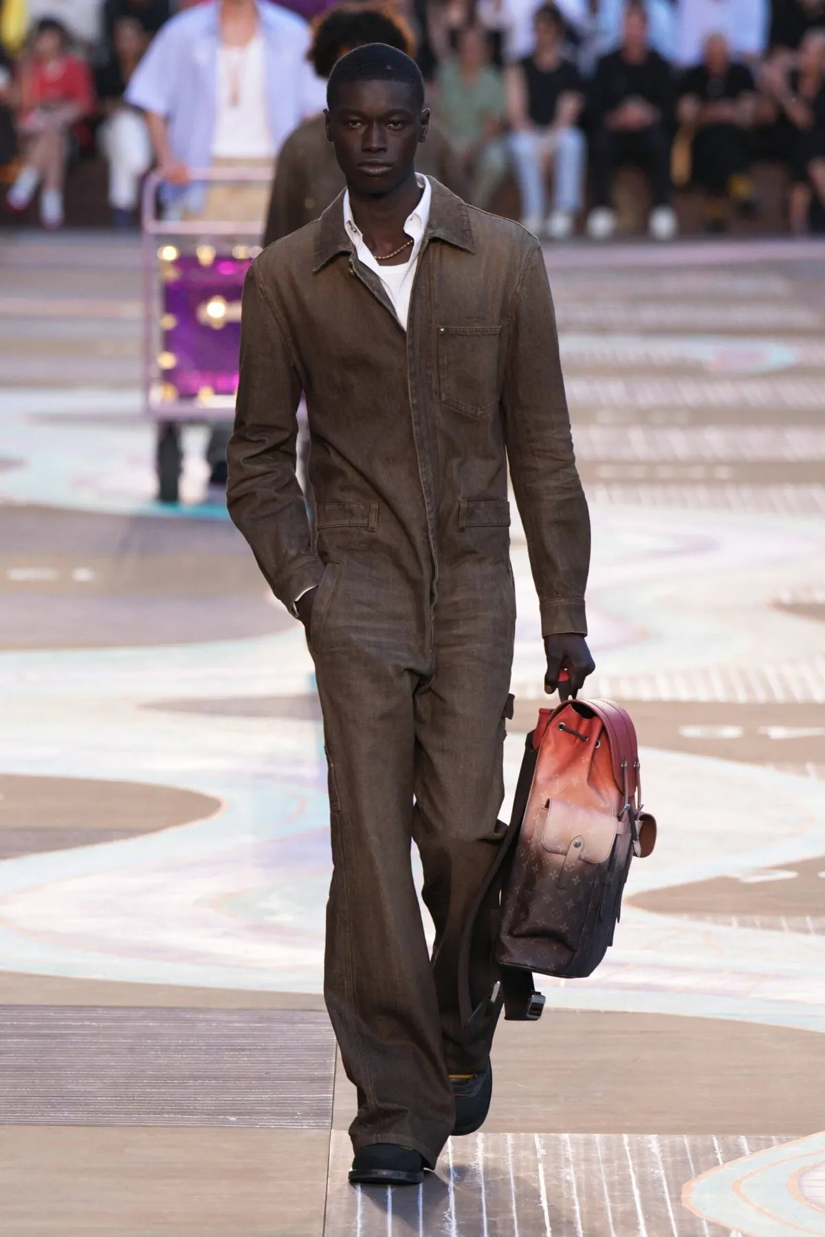 BST nam Louis Vuitton Xuân/Hè 2026