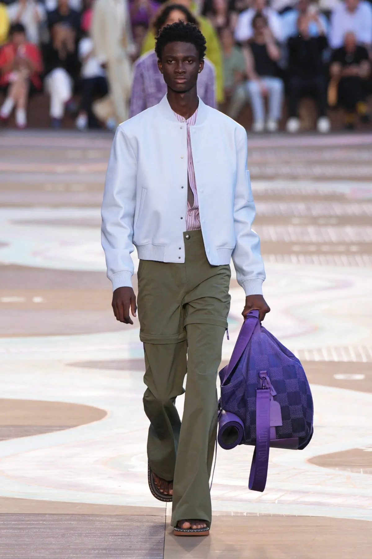 BST nam Louis Vuitton Xuân/Hè 2026