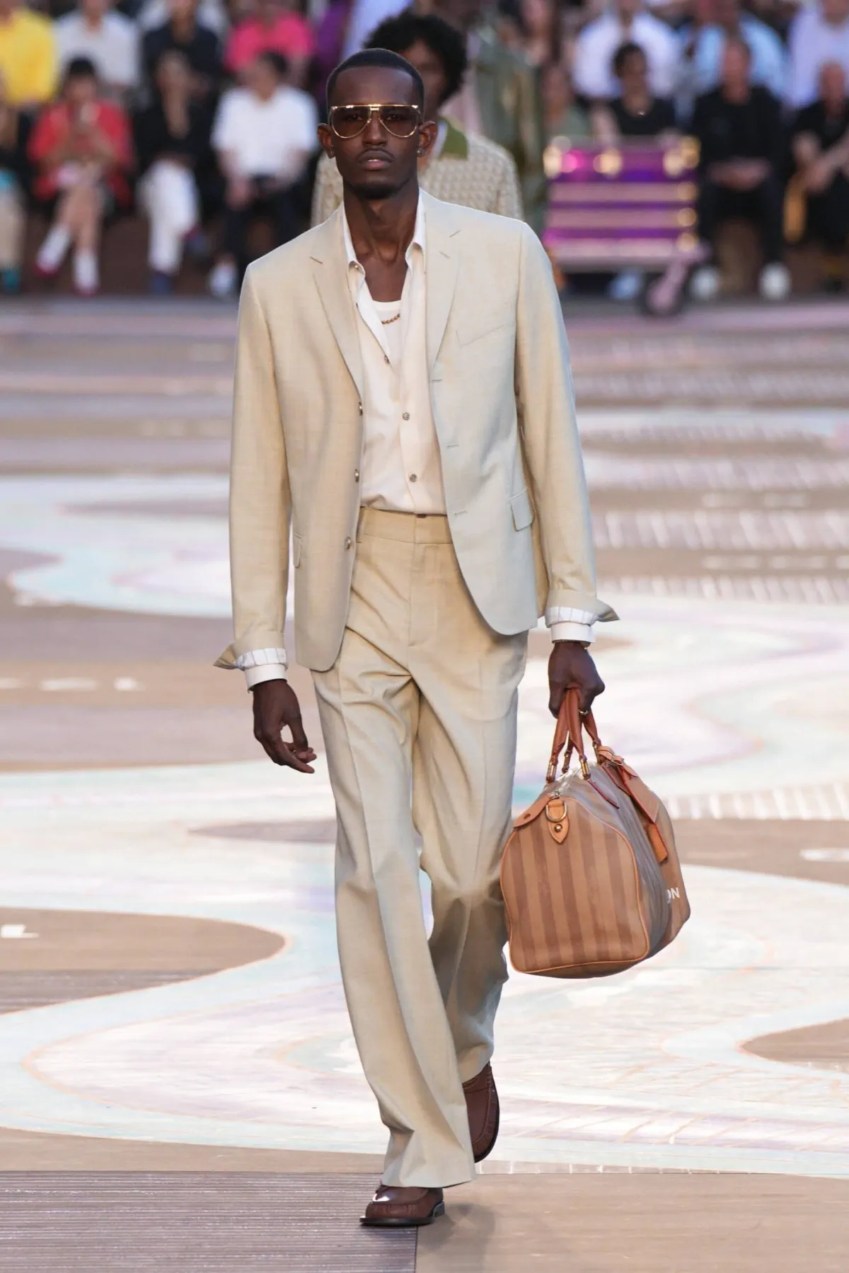 BST nam Louis Vuitton Xuân/Hè 2026