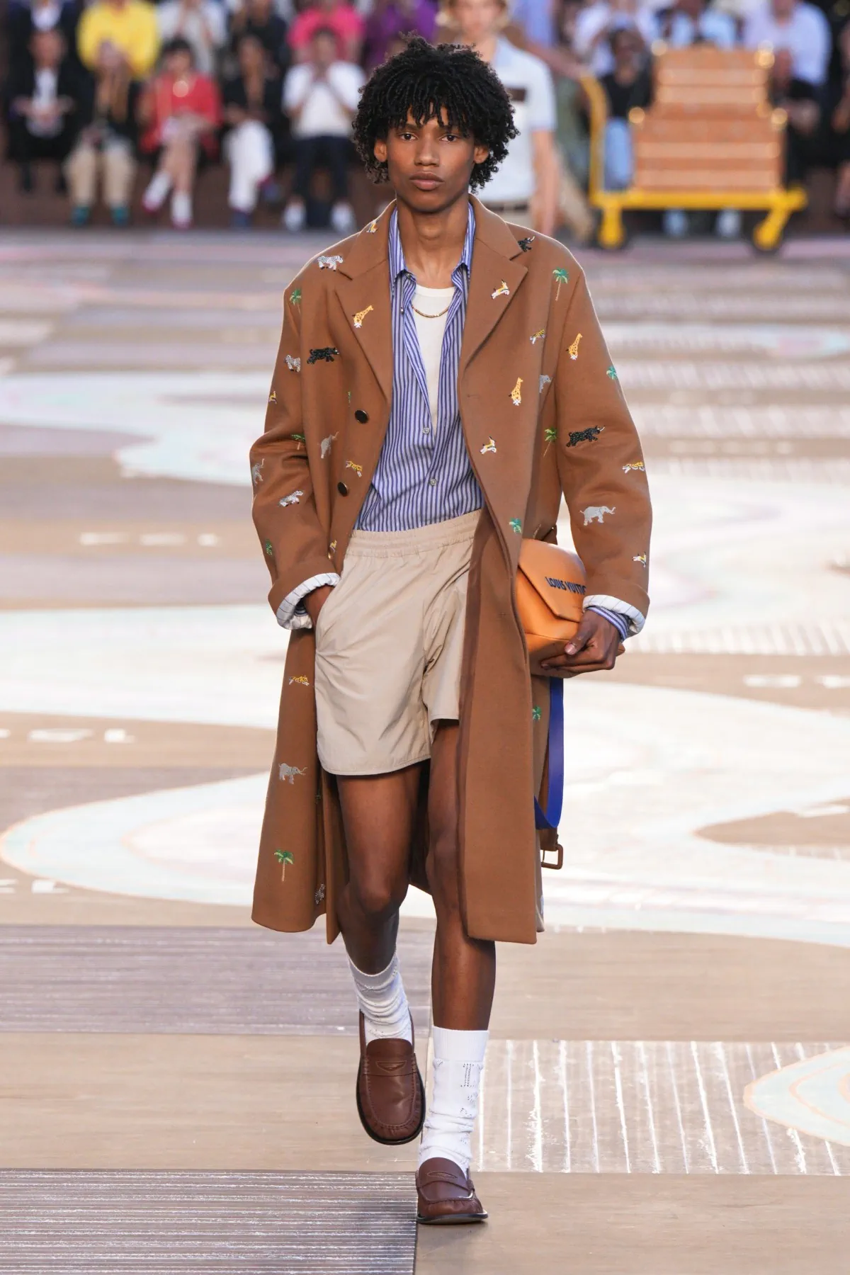 BST nam Louis Vuitton Xuân/Hè 2026