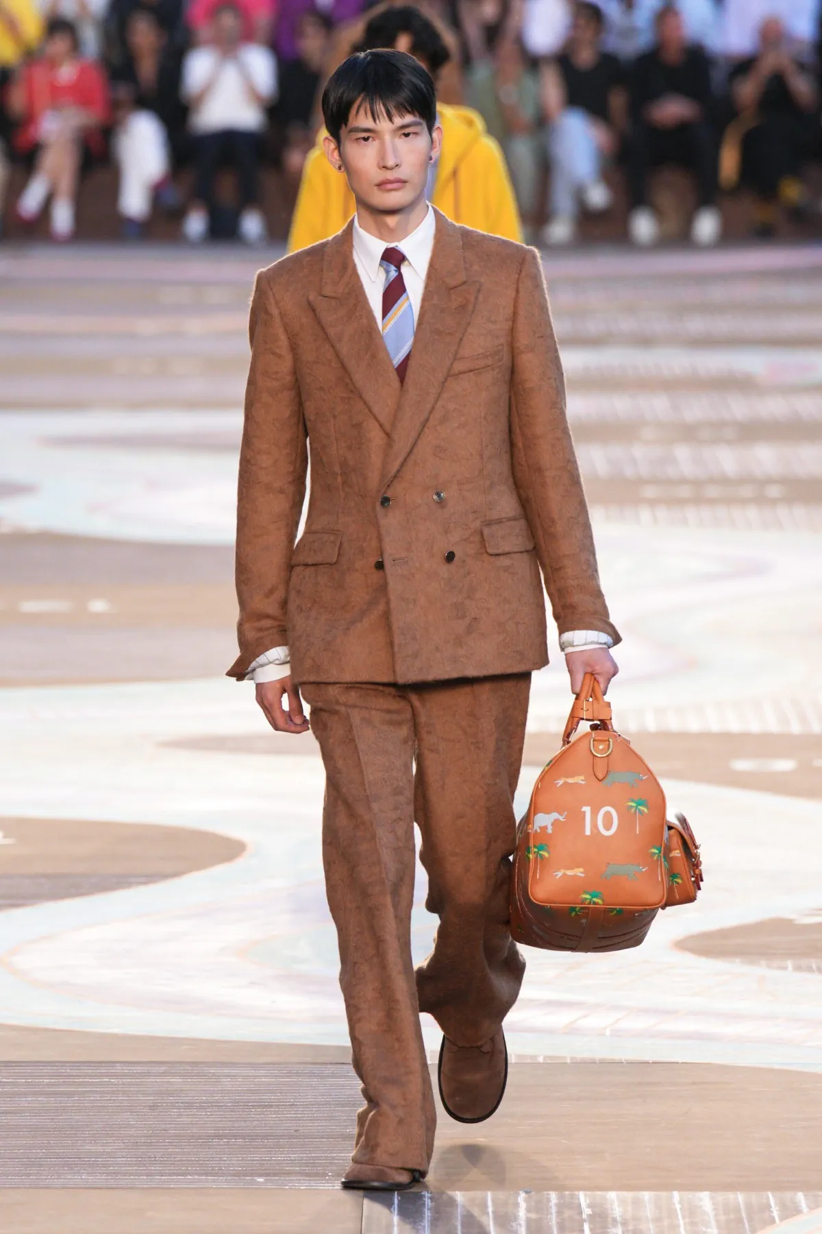 BST nam Louis Vuitton Xuân/Hè 2026