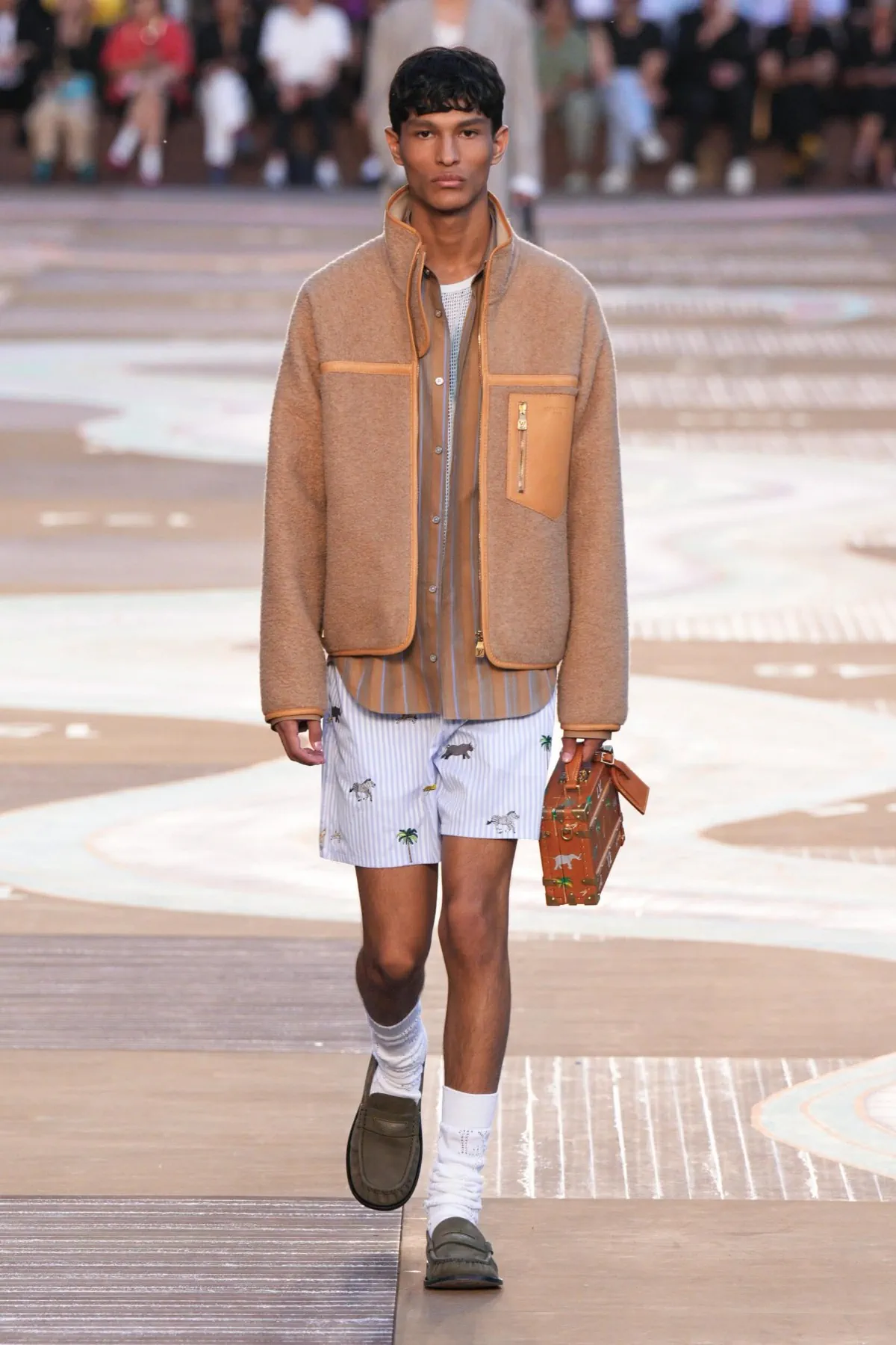BST nam Louis Vuitton Xuân/Hè 2026