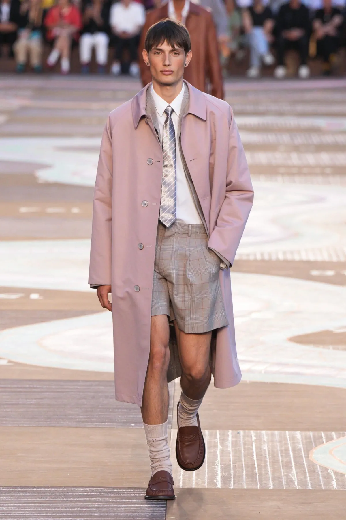 BST nam Louis Vuitton Xuân/Hè 2026