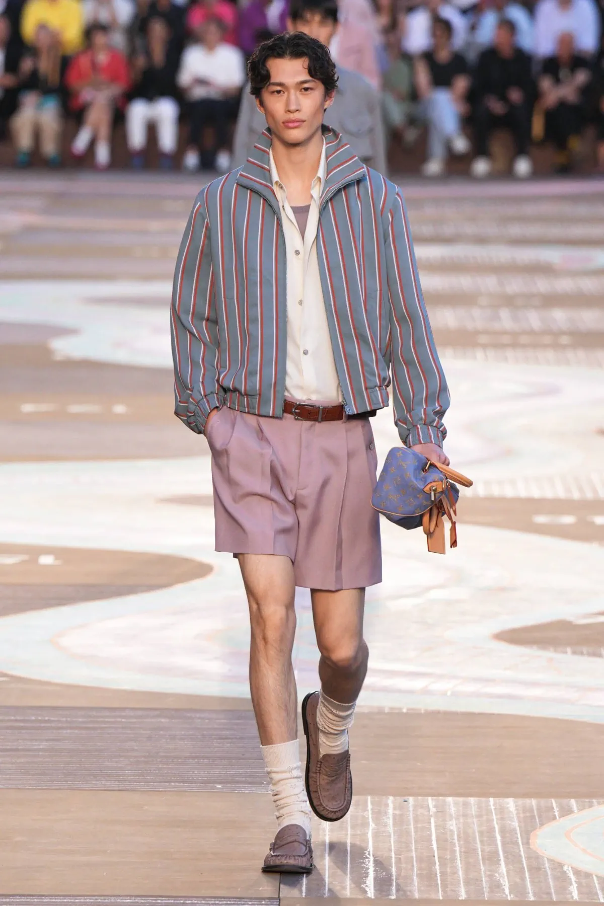 BST nam Louis Vuitton Xuân/Hè 2026