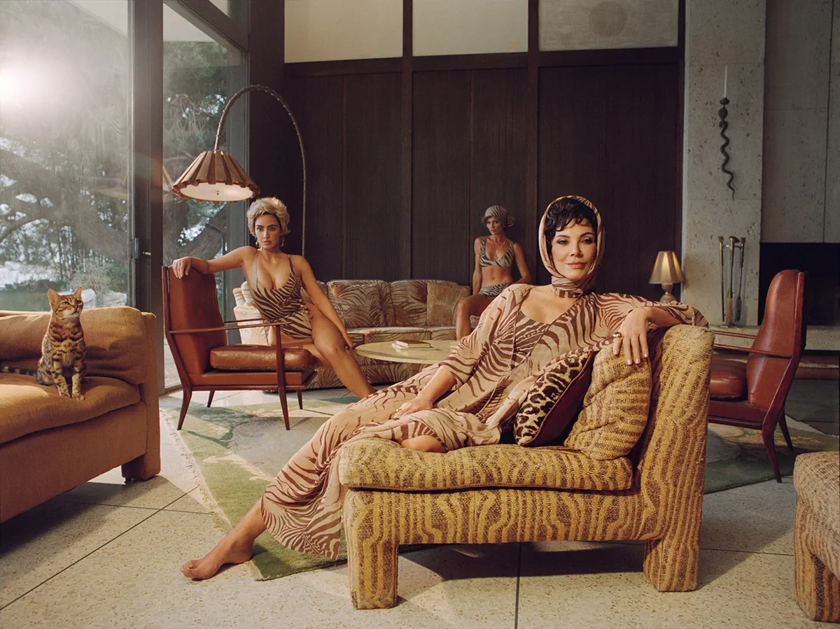 Hè 2025 trở nên nóng bỏng hơn với bộ sưu tập Roberto Cavalli x Skims Hè 2025 trở nên nóng bỏng hơn với bộ sưu tập Roberto Cavalli x Skims