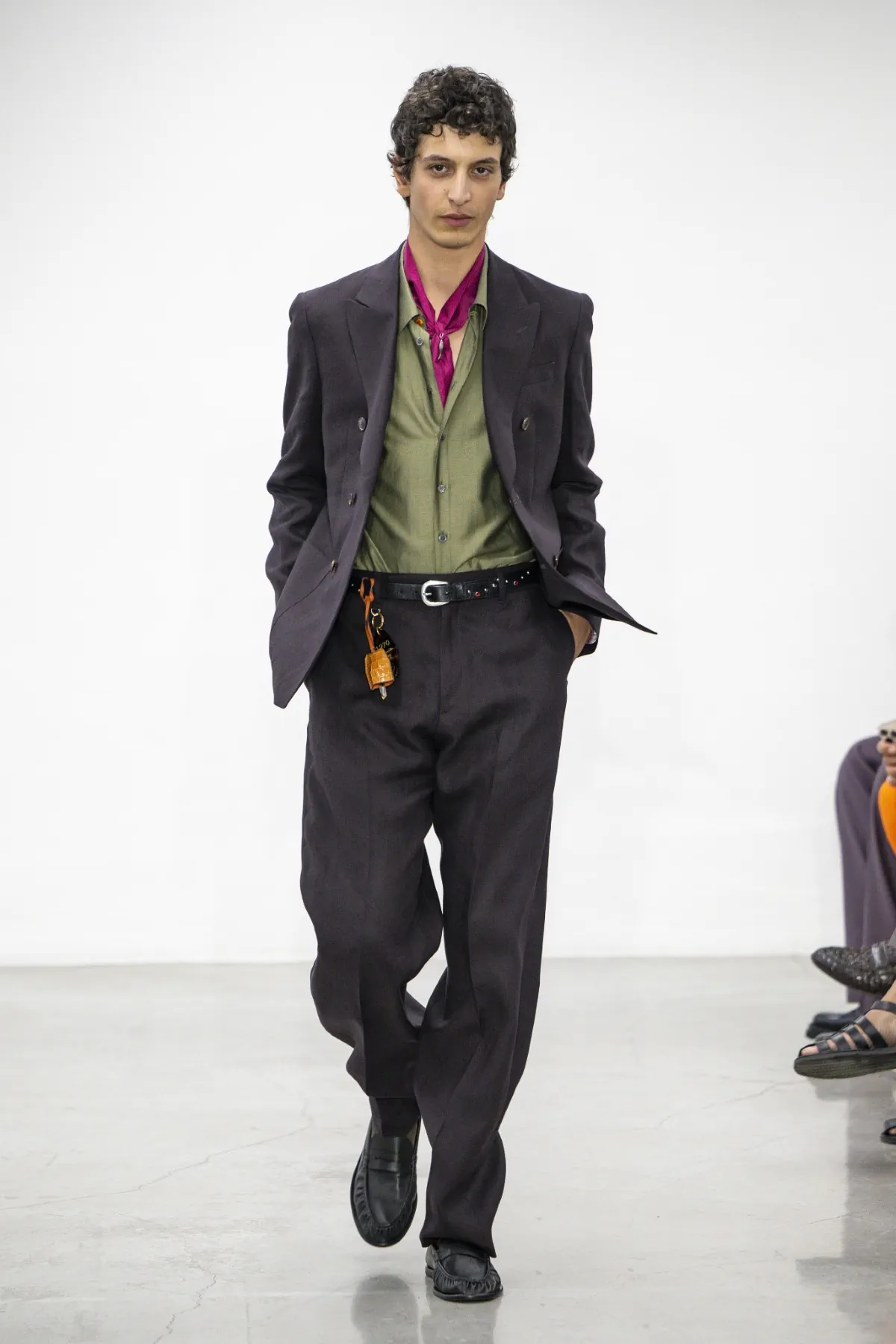 BST nam Paul Smith Xuân/Hè 2026 lấy cảm hứng từ trải nghiệm du lịch suốt nhiều thập kỷ của nhà thiết kế