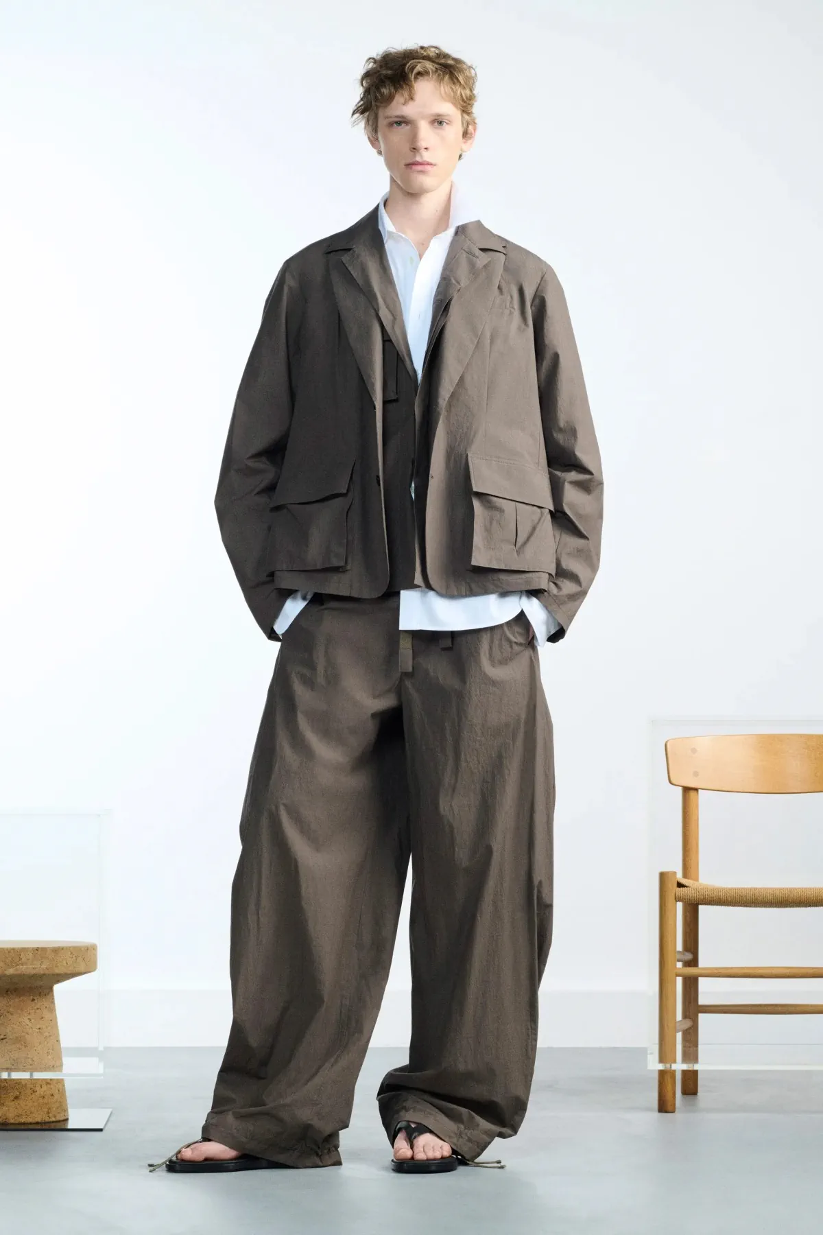 Sacai Xuân/Hè 2026 đặt sự thoải mái lên hàng đầu