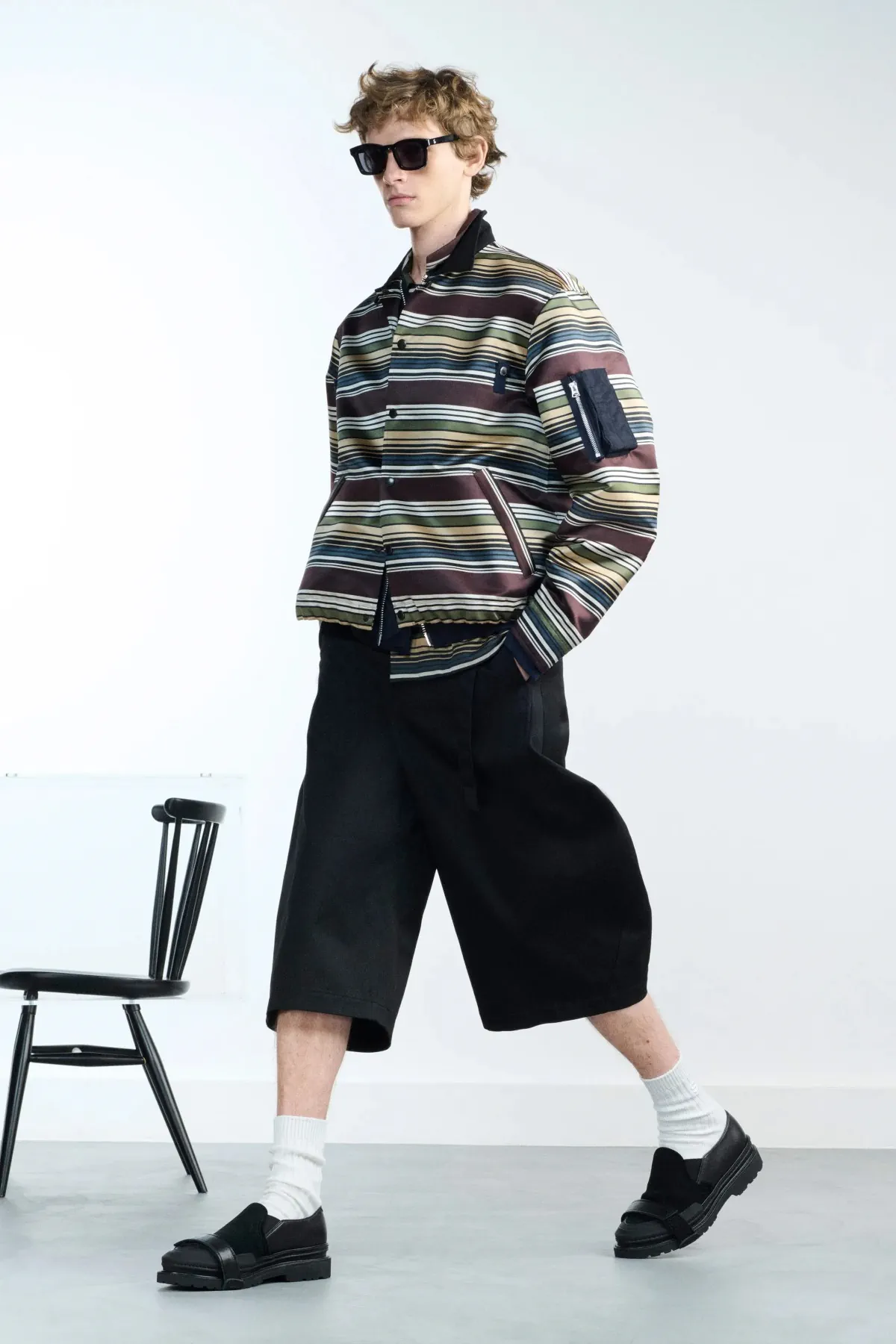 Sacai Xuân/Hè 2026 đặt sự thoải mái lên hàng đầu