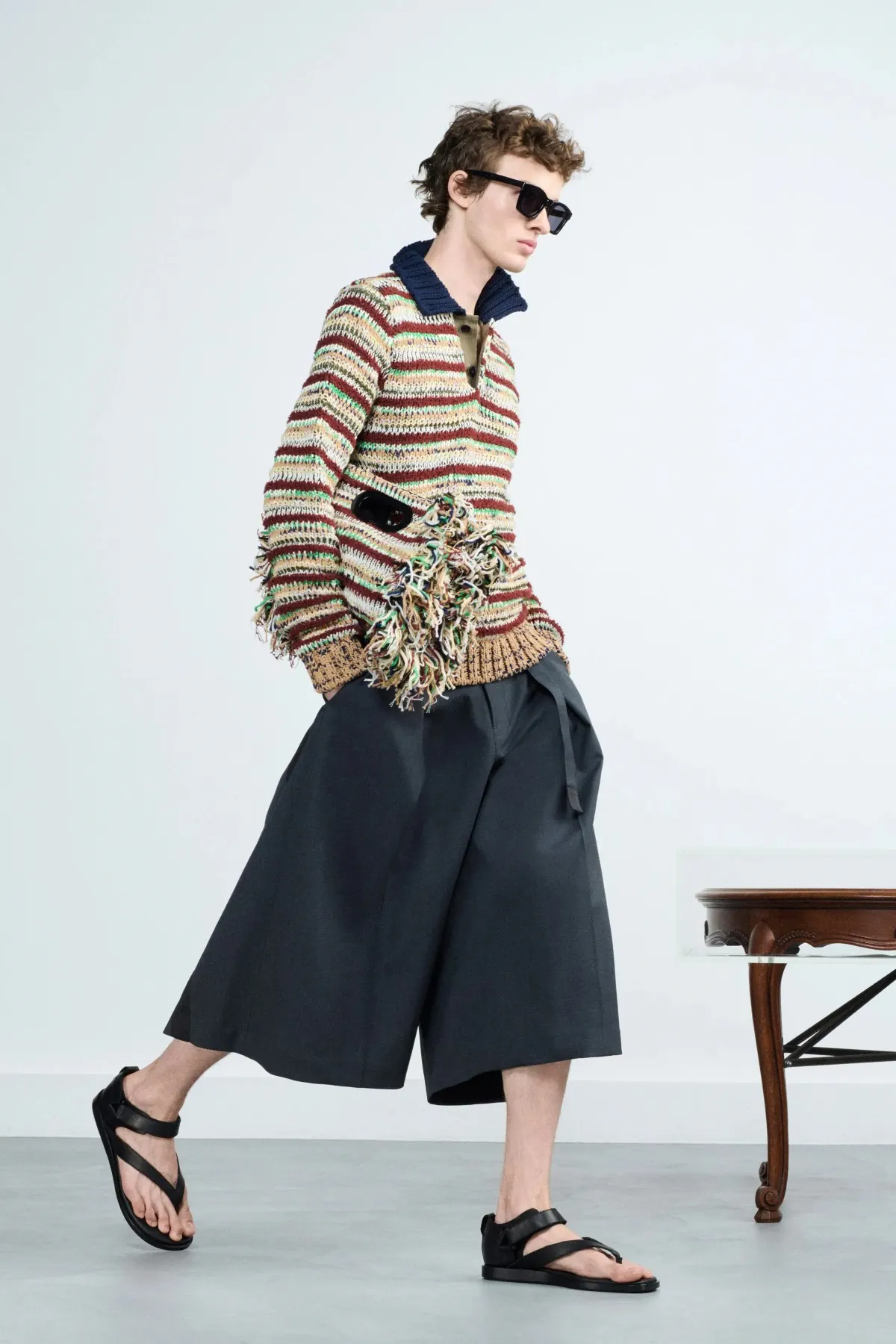 Sacai Xuân/Hè 2026 đặt sự thoải mái lên hàng đầu