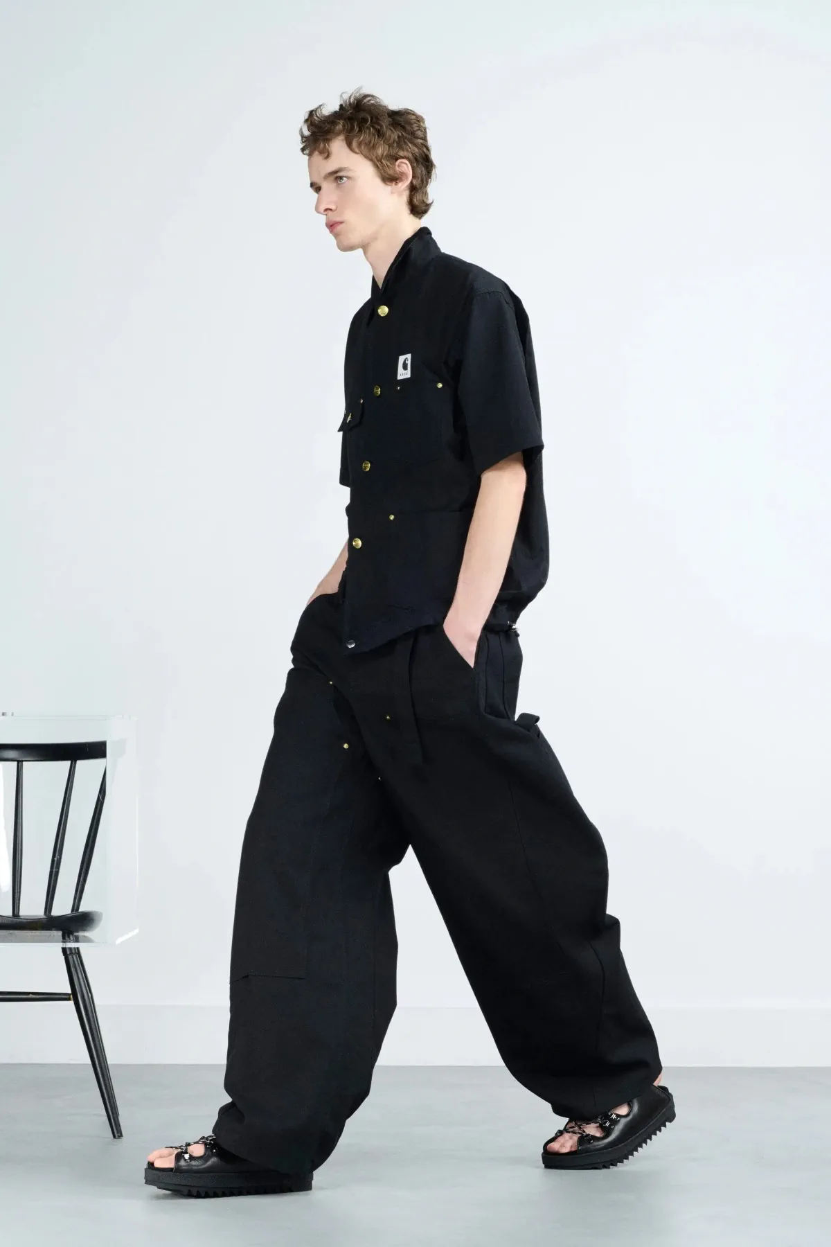 Sacai Xuân/Hè 2026 đặt sự thoải mái lên hàng đầu