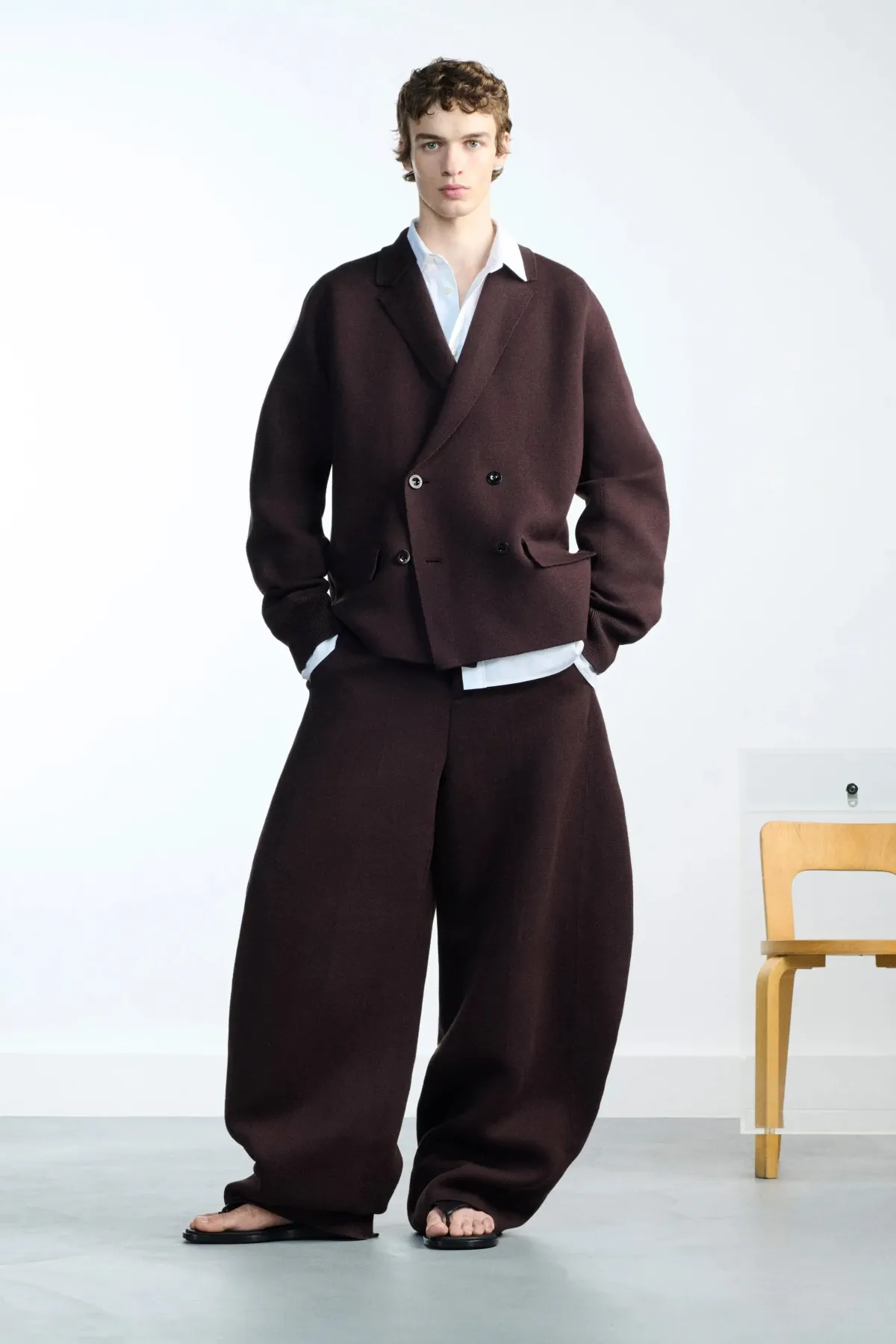 Sacai Xuân/Hè 2026 đặt sự thoải mái lên hàng đầu