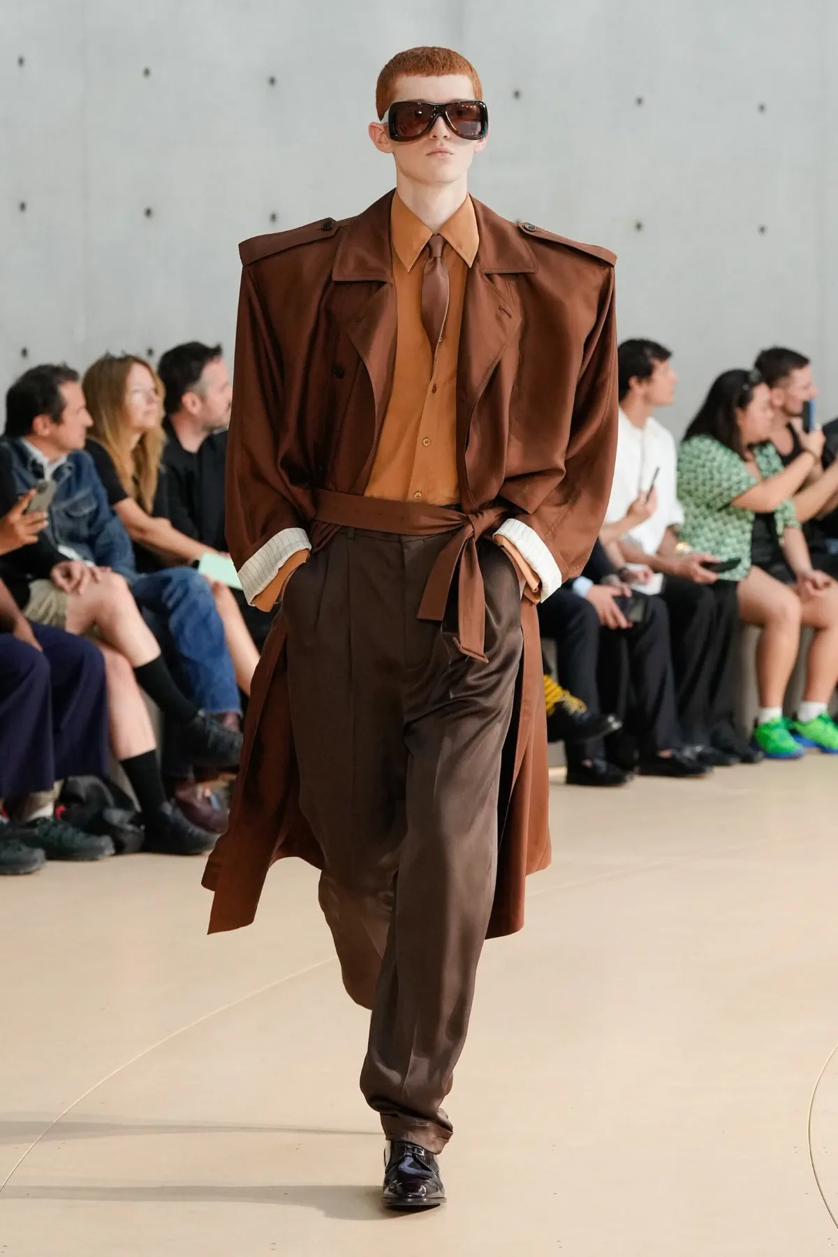 BST nam Saint Laurent Xuân/Hè 2026