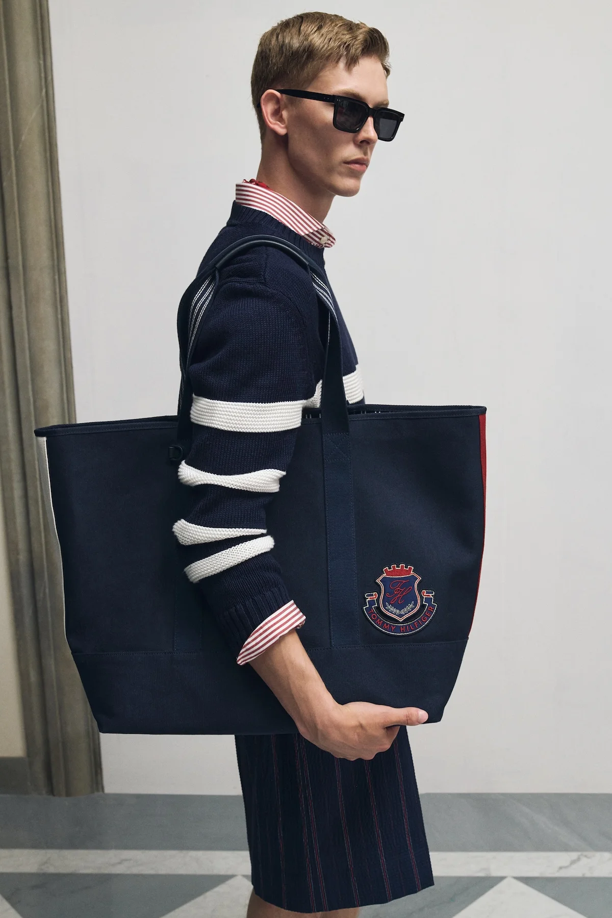 Tommy Hilfiger Xuân/Hè 2026: Tái sinh phong cách preppy Mỹ tại Pitti Uomo Tommy Hilfiger Xuân/Hè 2026: Tái sinh phong cách preppy Mỹ tại Pitti Uomo
