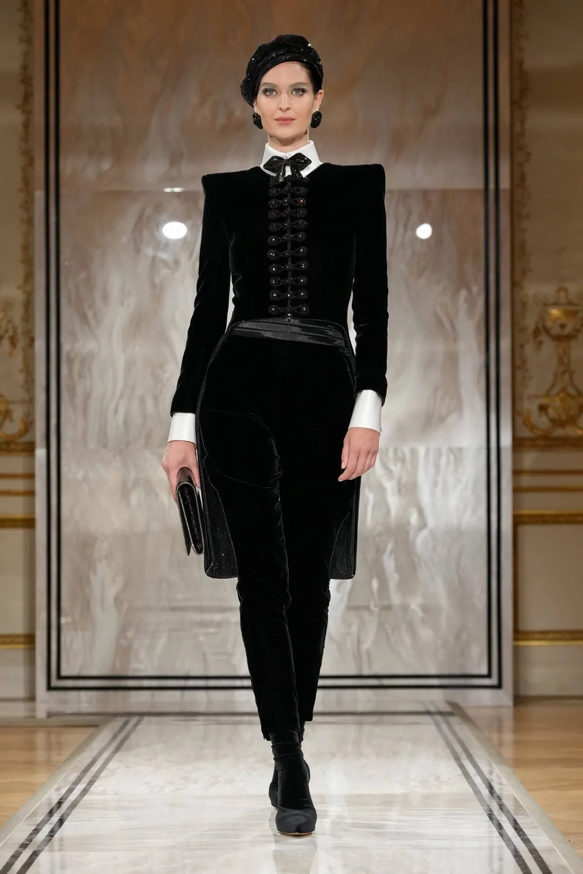 Armani Privé Haute Couture Thu/Đông 2025