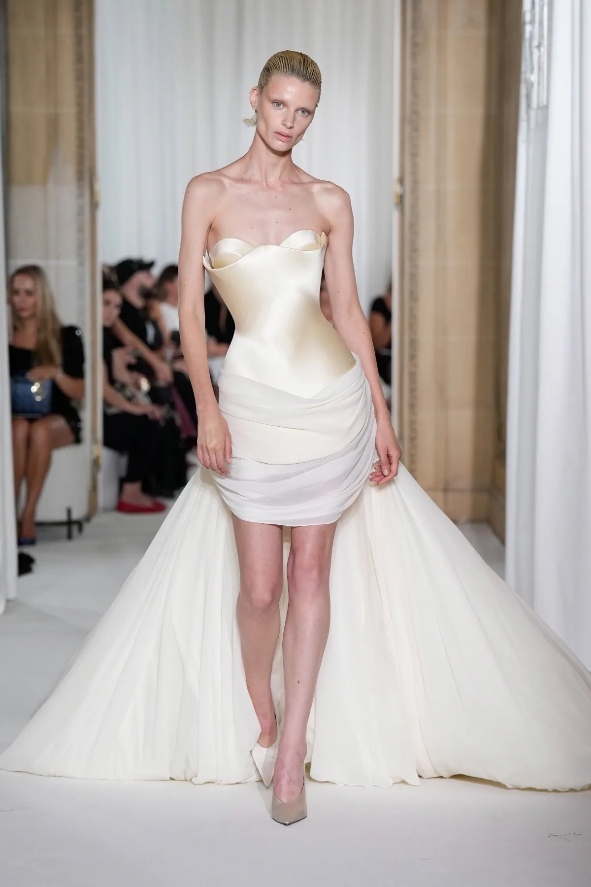 Ashi Studio Haute Couture Thu/Đông 2025