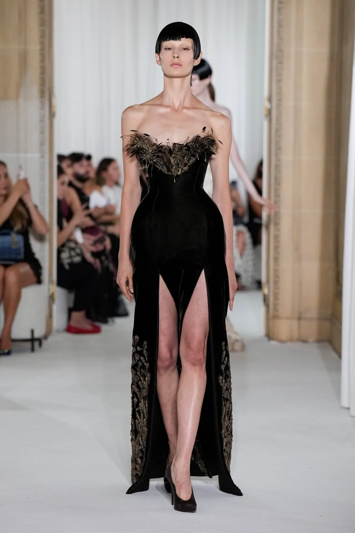 Ashi Studio Haute Couture Thu/Đông 2025