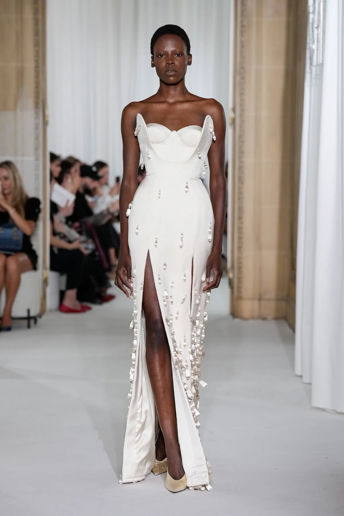 Ashi Studio Haute Couture Thu/Đông 2025