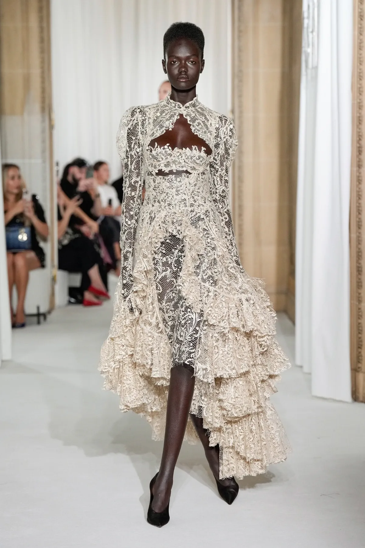 Ashi Studio Haute Couture Thu/Đông 2025