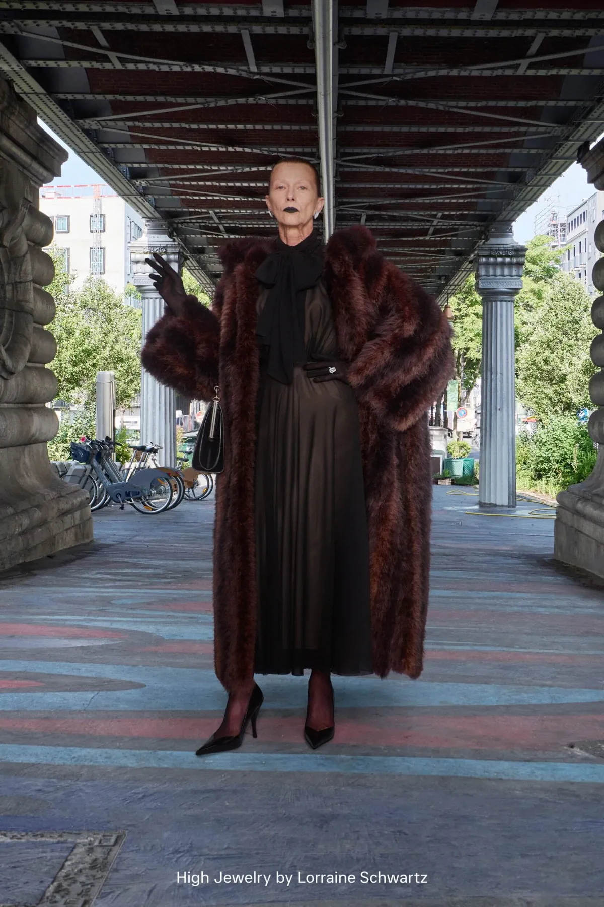 Balenciaga Haute Couture Thu/Đông 2025: Dấu chấm hết cho kỷ nguyên của Demna