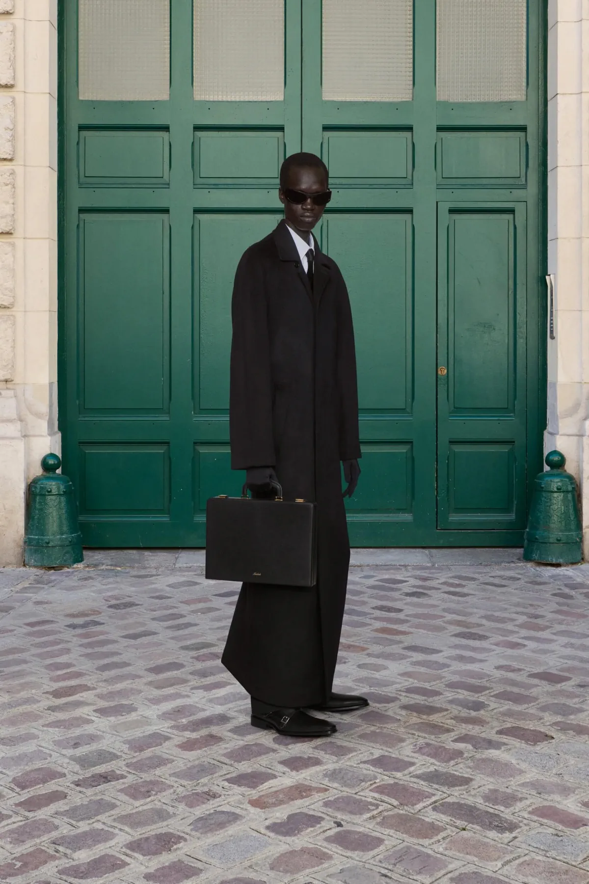 Balenciaga Haute Couture Thu/Đông 2025: Dấu chấm hết cho kỷ nguyên của Demna