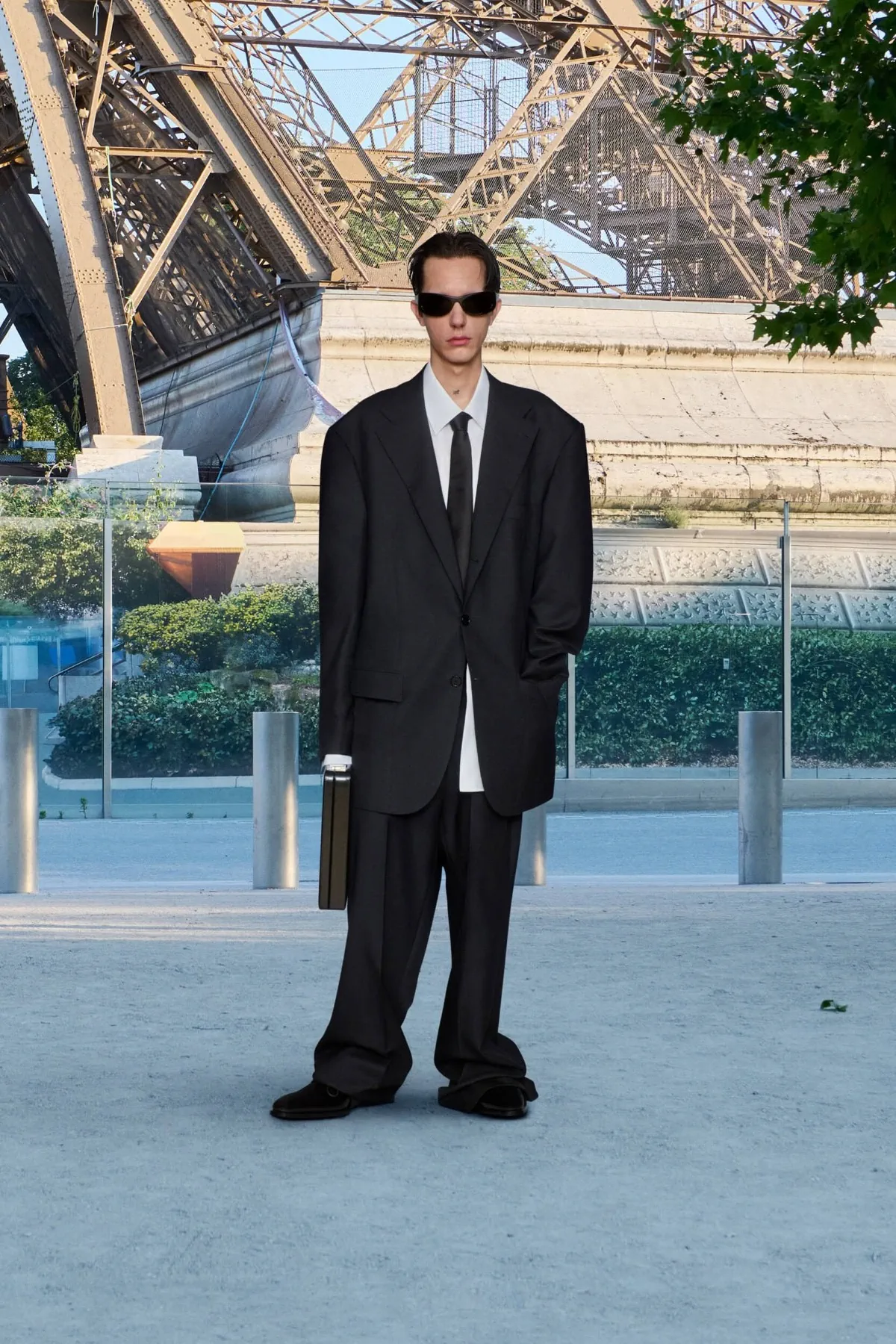 Balenciaga Haute Couture Thu/Đông 2025: Dấu chấm hết cho kỷ nguyên của Demna