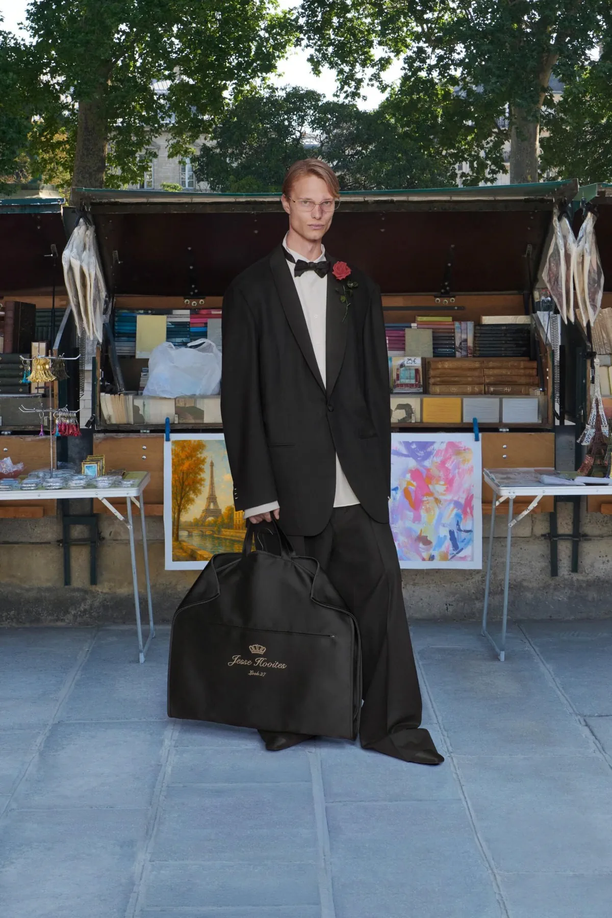 Balenciaga Haute Couture Thu/Đông 2025: Dấu chấm hết cho kỷ nguyên của Demna
