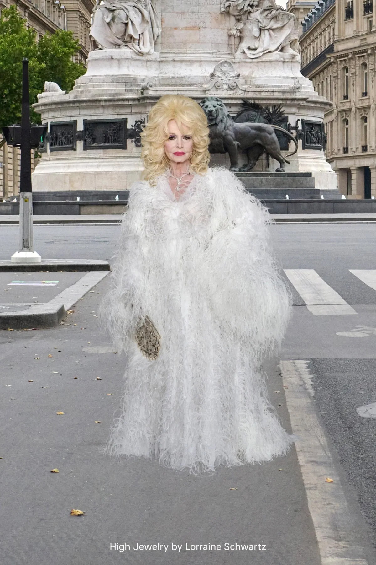 Balenciaga Haute Couture Thu/Đông 2025: Dấu chấm hết cho kỷ nguyên của Demna