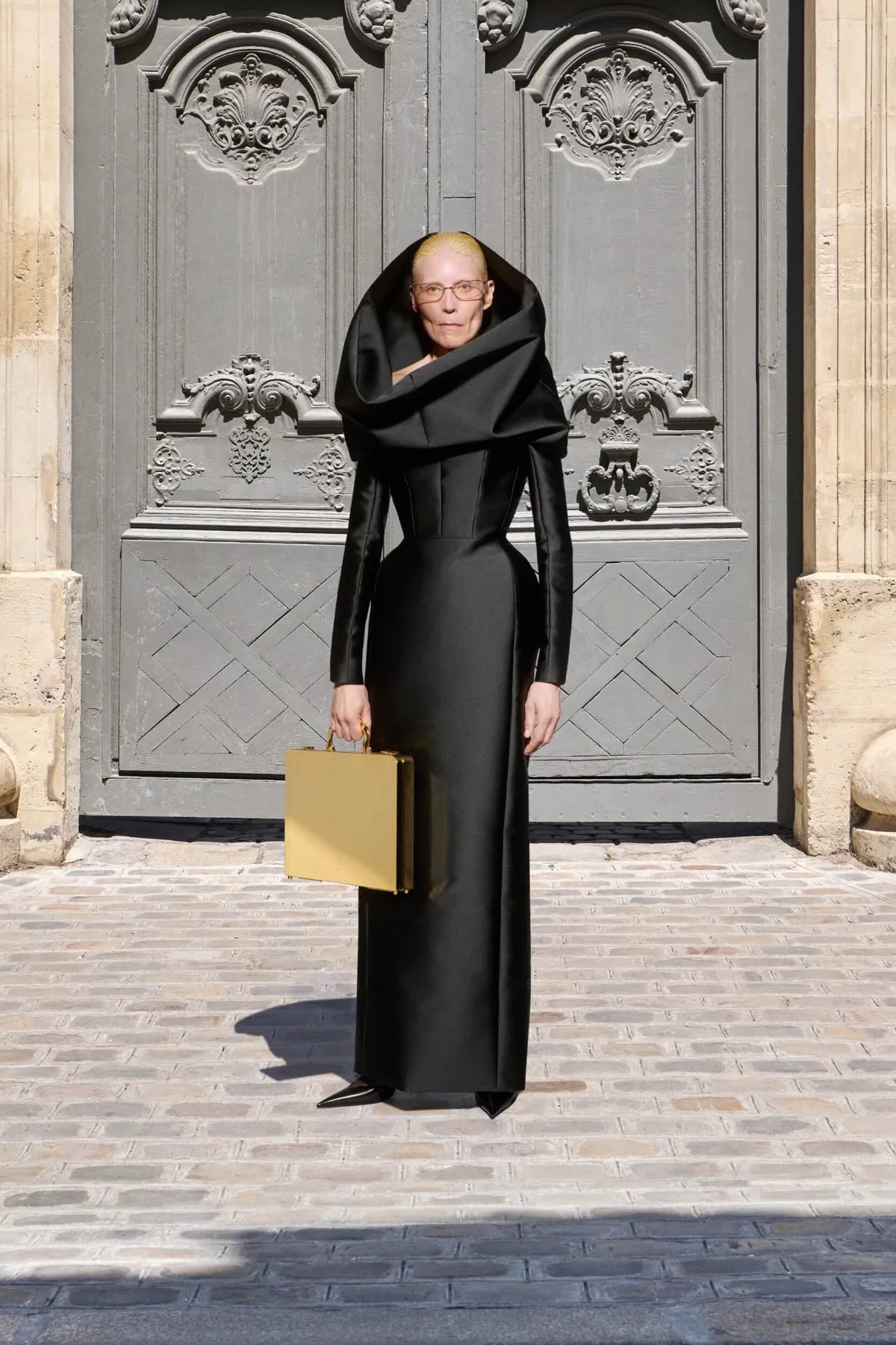 Balenciaga Haute Couture Thu/Đông 2025: Dấu chấm hết cho kỷ nguyên của Demna